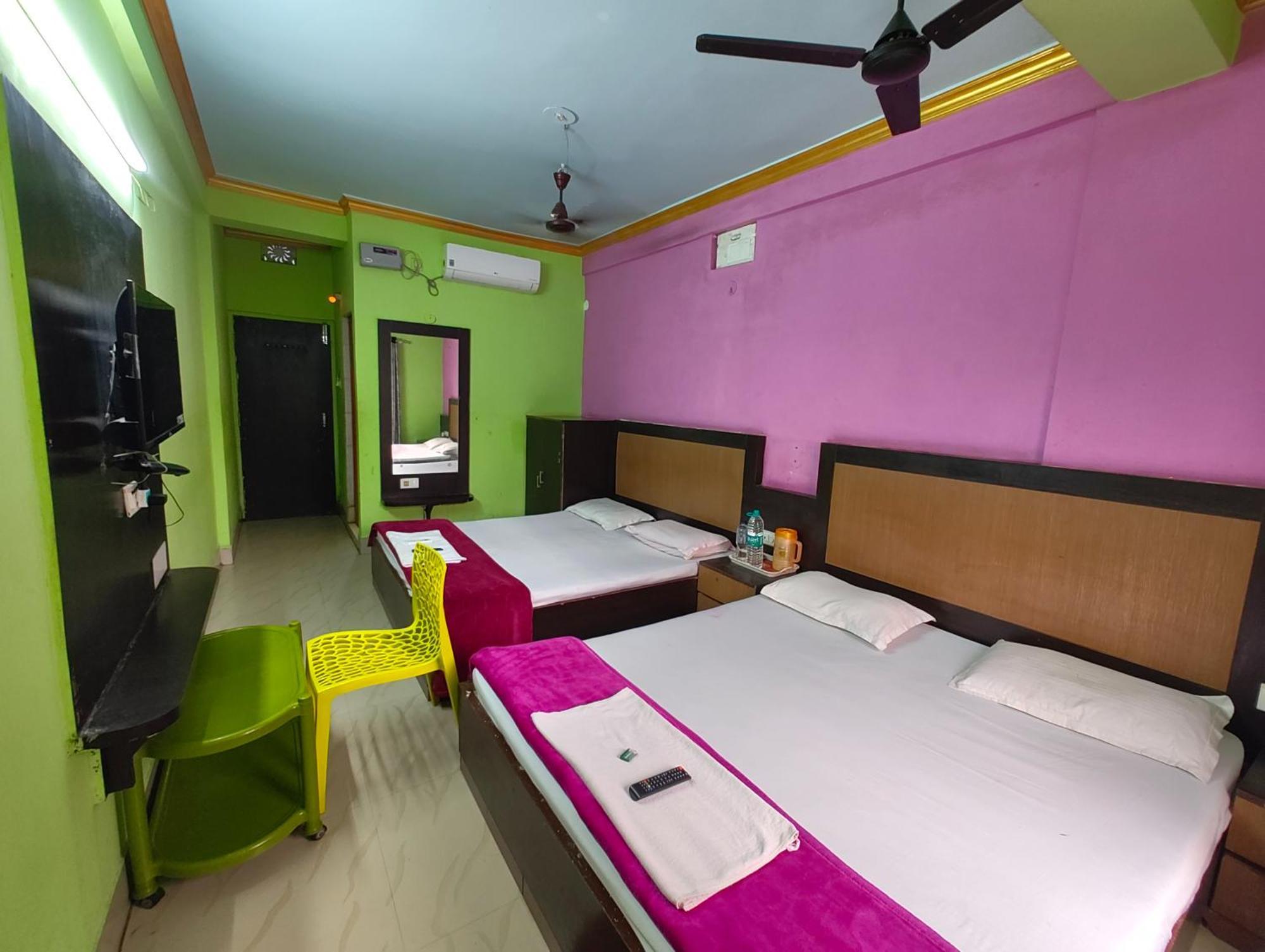 Goroomgo Samrat Palace Puri Near Sea Beach With Parking Facilities - Restaurant Available - Couple Friendly Bagian luar foto