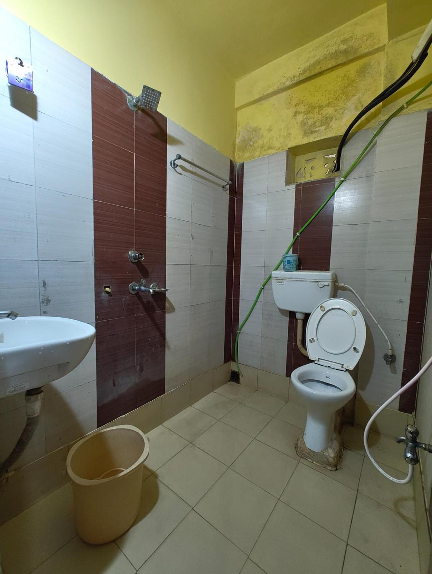 Goroomgo Samrat Palace Puri Near Sea Beach With Parking Facilities - Restaurant Available - Couple Friendly Bagian luar foto