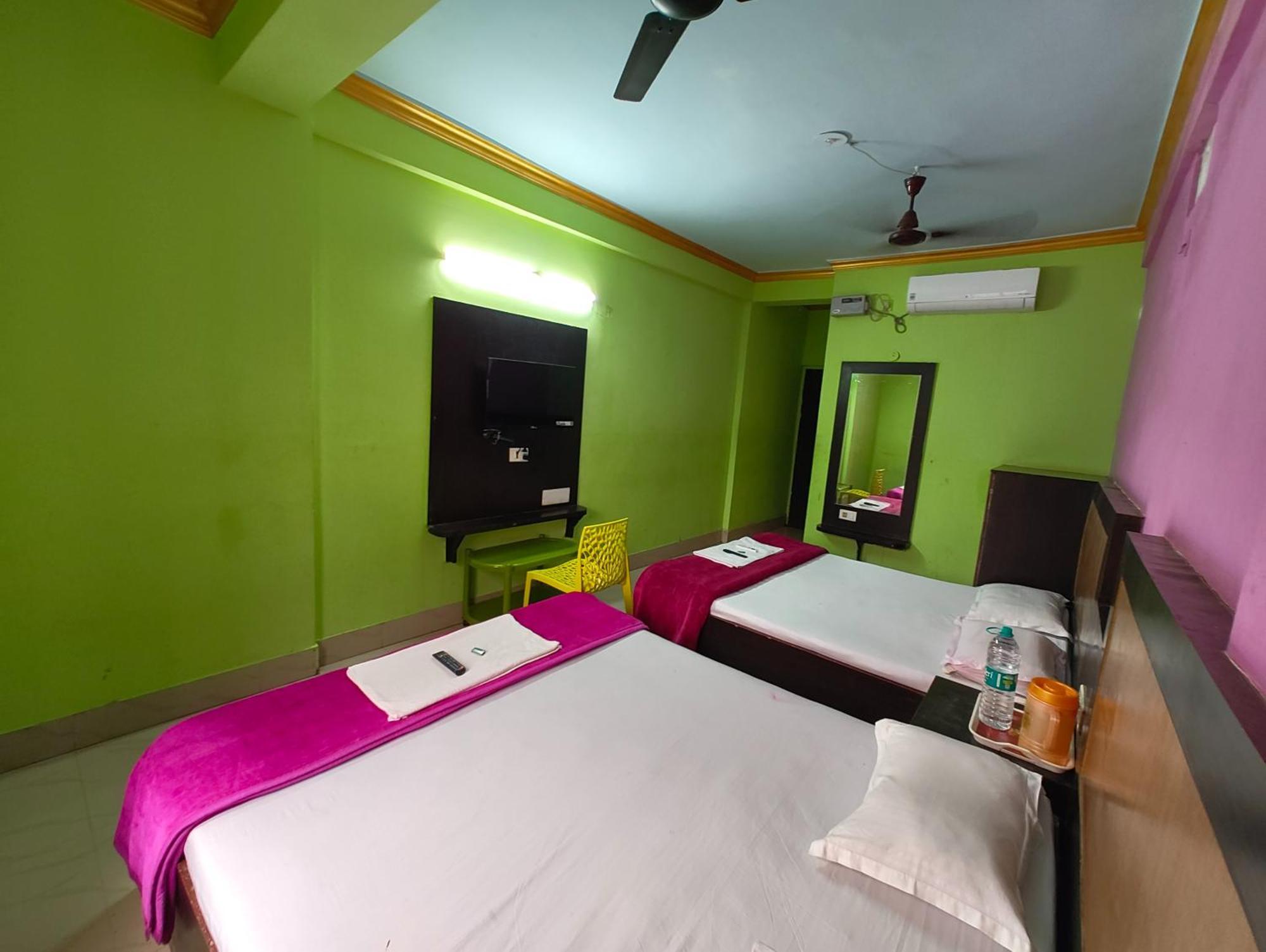 Goroomgo Samrat Palace Puri Near Sea Beach With Parking Facilities - Restaurant Available - Couple Friendly Bagian luar foto